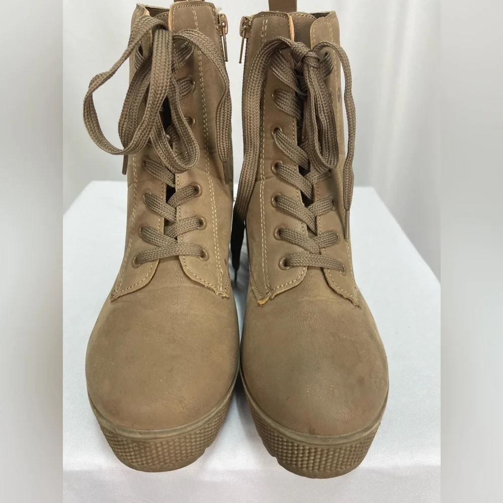 Rouge helium Light brown soft heeled lace up side zipper combat boots 7.5 - Picture 3 of 17